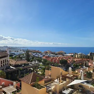 https://33-pleasures-del-duque-apartment.in-canary-islands.com